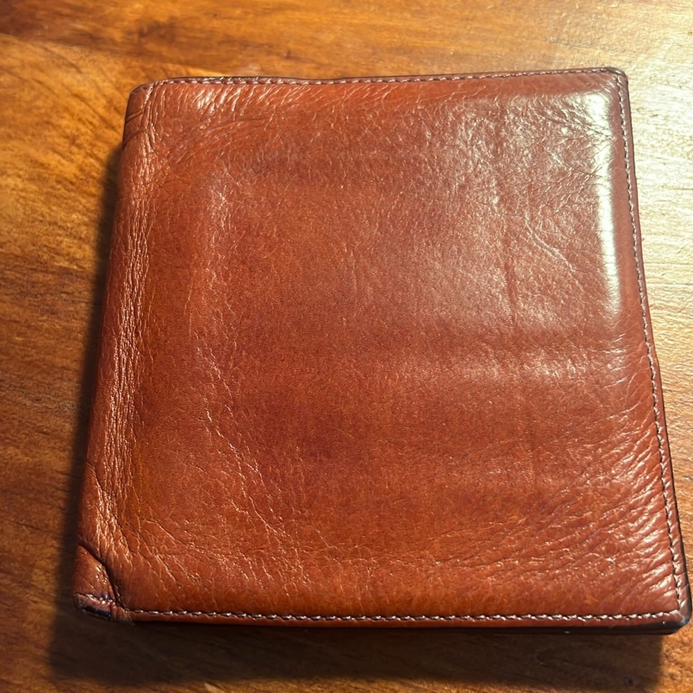 Men’s TUMI light brown leather wallet
